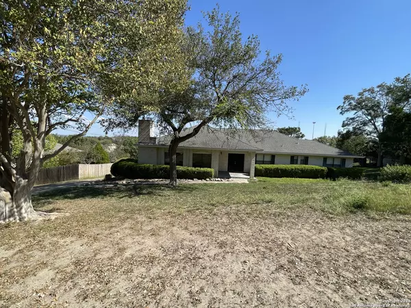 6597 KINGS CROWN, San Antonio, TX 78233-4719