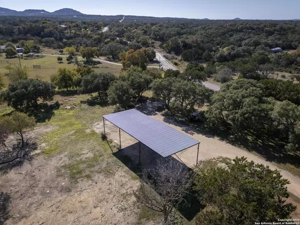 Pipe Creek, TX 78063-5657,337 OAKRIDGE LN