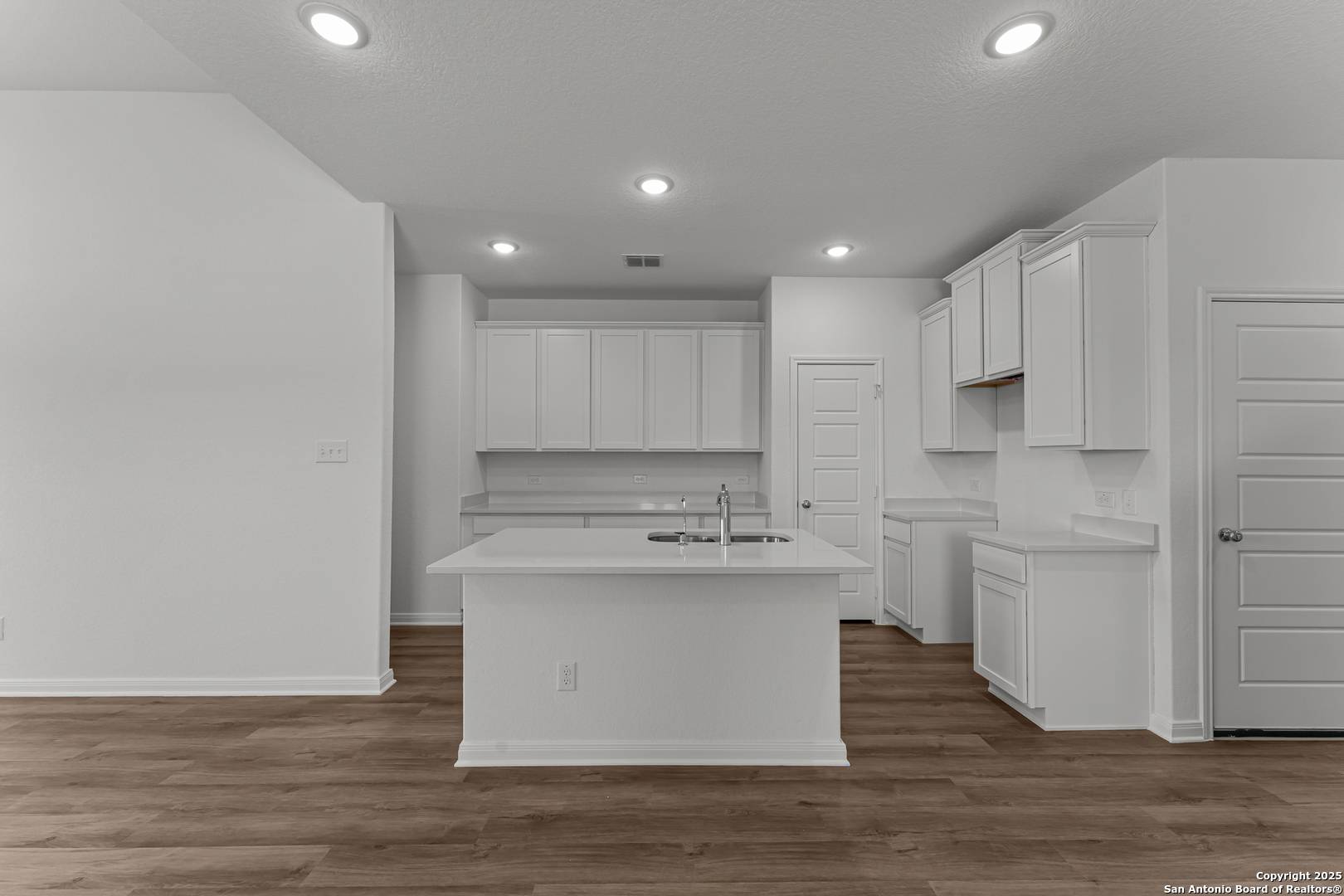 San Antonio, TX 78222,8219 Foxtail Fork