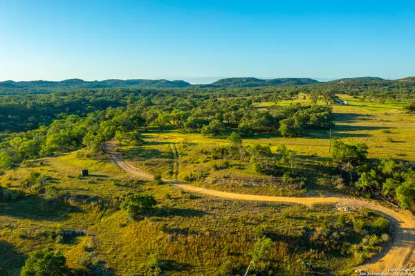 Boerne, TX 78006,85 Waring Welfare