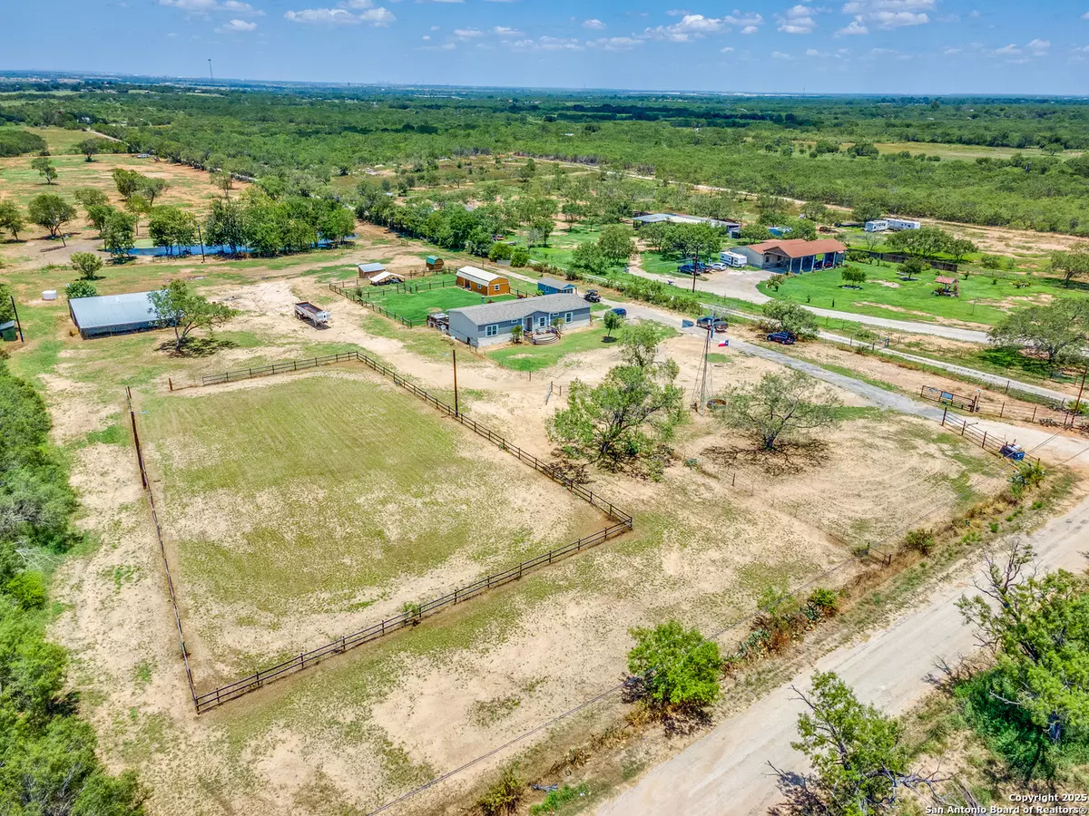 Von Ormy, TX 78073-5012,5433 SMITH RD LOT#2