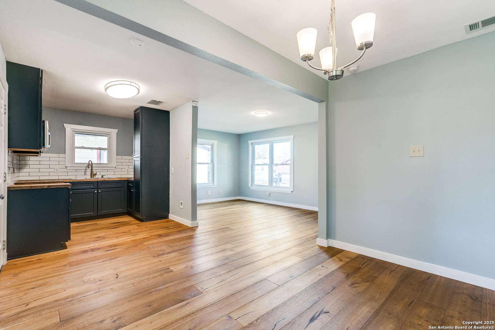318 AMBER ST, San Antonio, TX 78221-2422