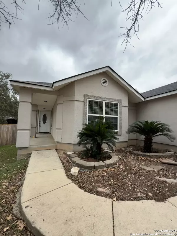 6318 MUSTANG POINT DR, San Antonio, TX 78240-2686