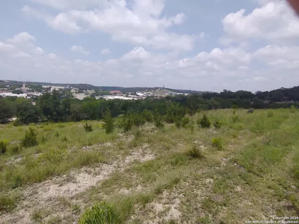 Kerrville, TX 78028,2210 Stoneledge Dr Lot 3