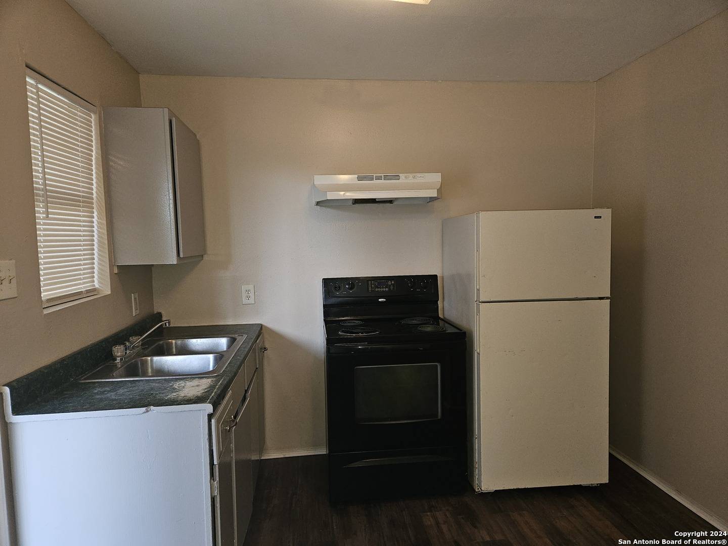 204 Dullnig Ct UNIT 7, San Antonio, TX 78223