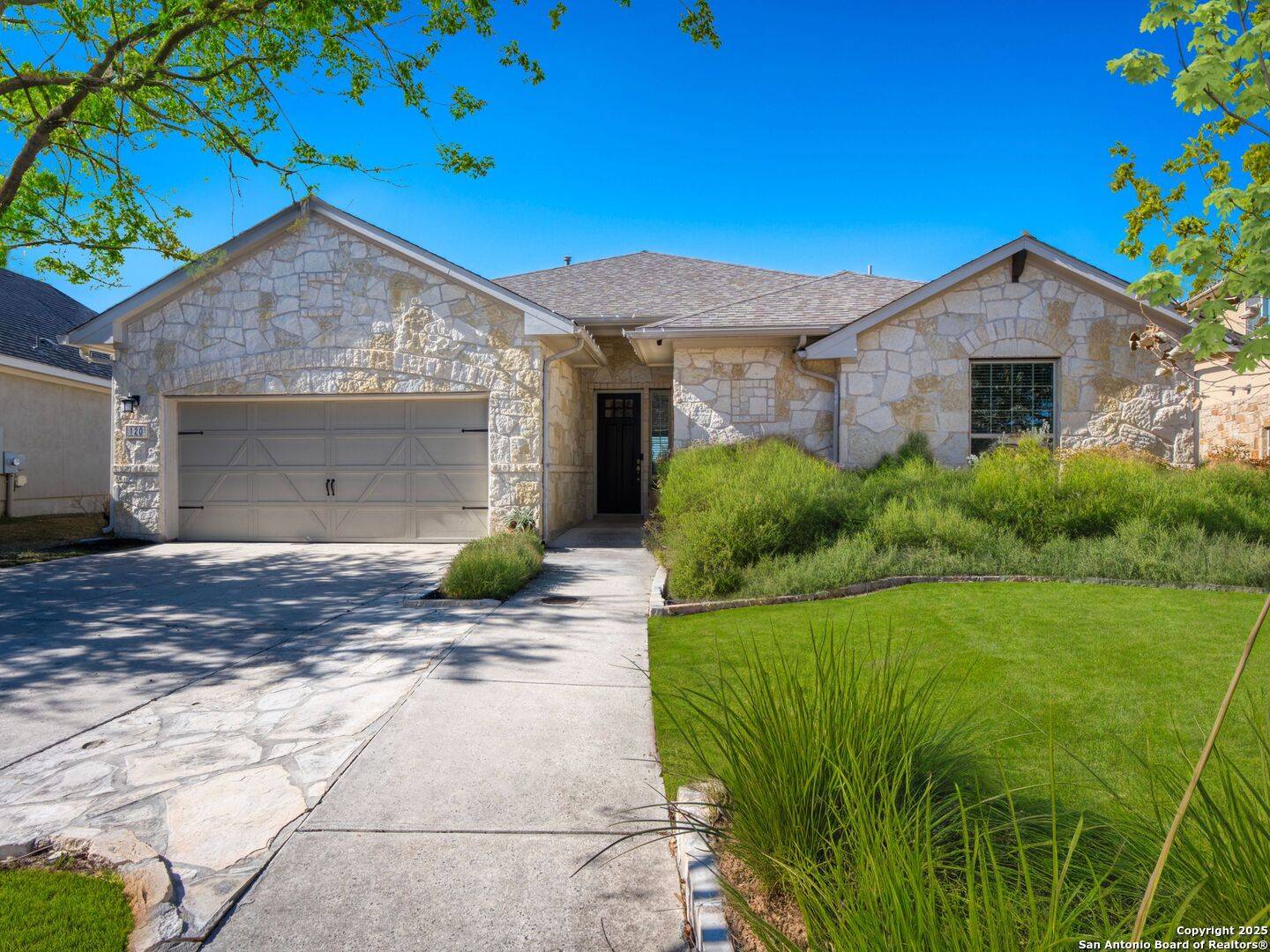 120 ESCALERA CIR, Boerne, TX 78006-2963