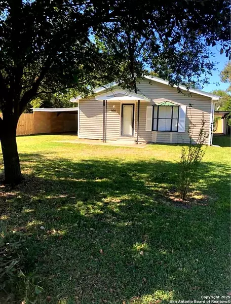 906 SCOTT, Orange, TX 77630