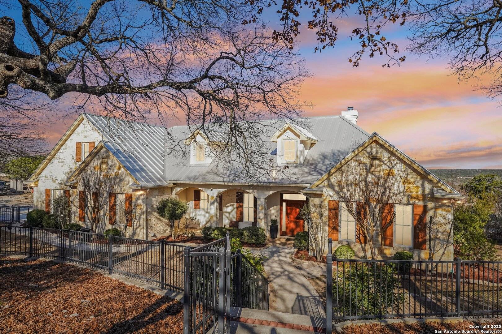 326 RIVER VALLEY RD, Ingram, TX 78025-4405