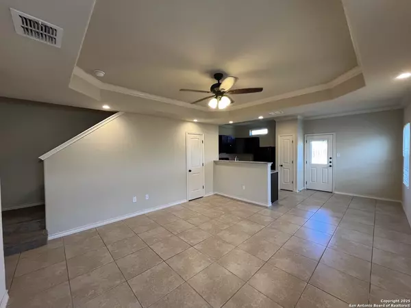 San Antonio, TX 78233-4247,6627 MIA WAY UNIT 102