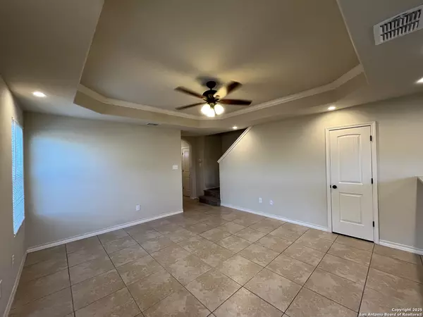 San Antonio, TX 78233-4247,6627 MIA WAY UNIT 102