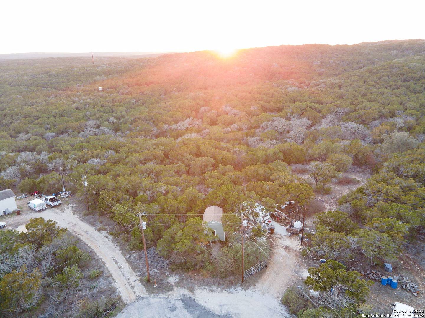 Mico, TX 78056,186 COUNTY ROAD 2709