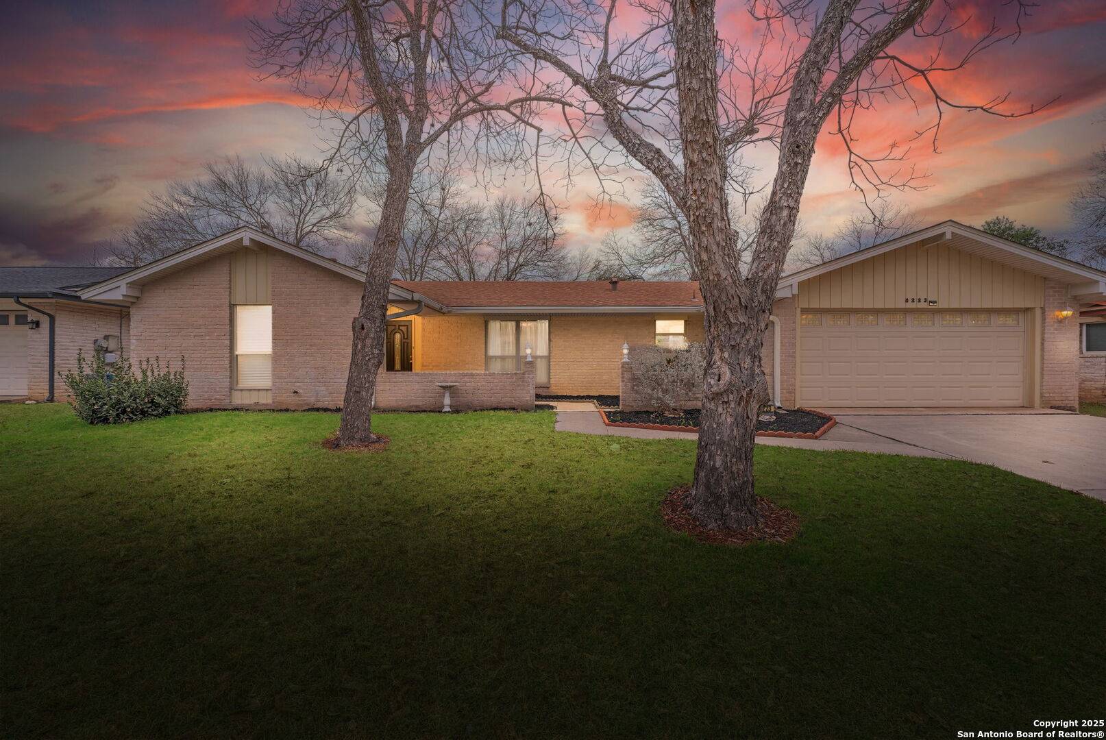 8223 Joe Dimaggio Dr, San Antonio, TX 78240
