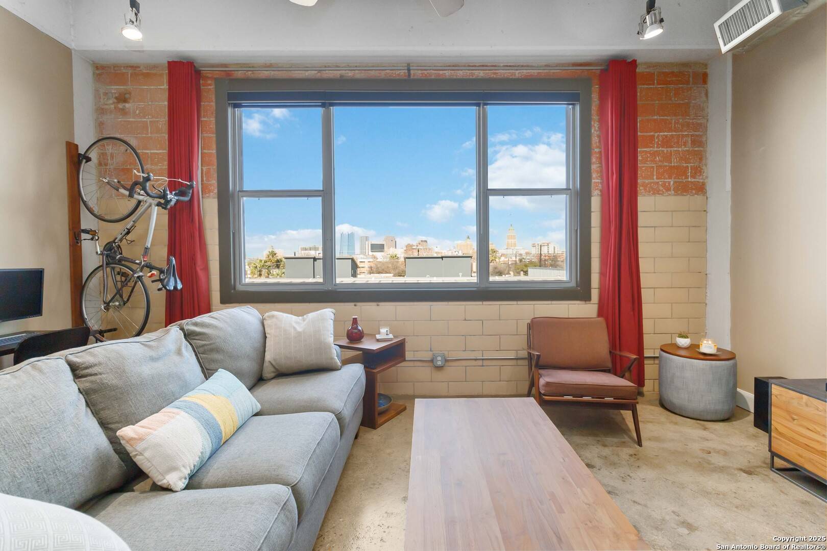 831 Flores St UNIT 2310, San Antonio, TX 78204