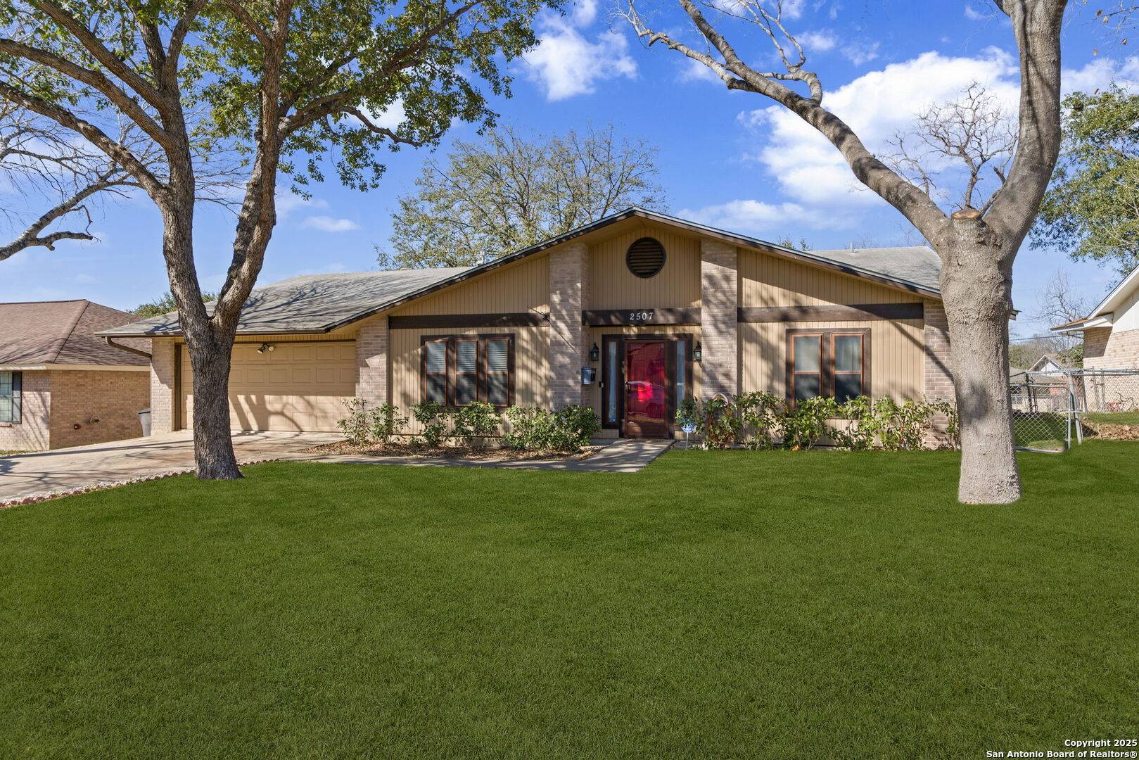 2507 Minnetonka St,  San Antonio,  TX 78210