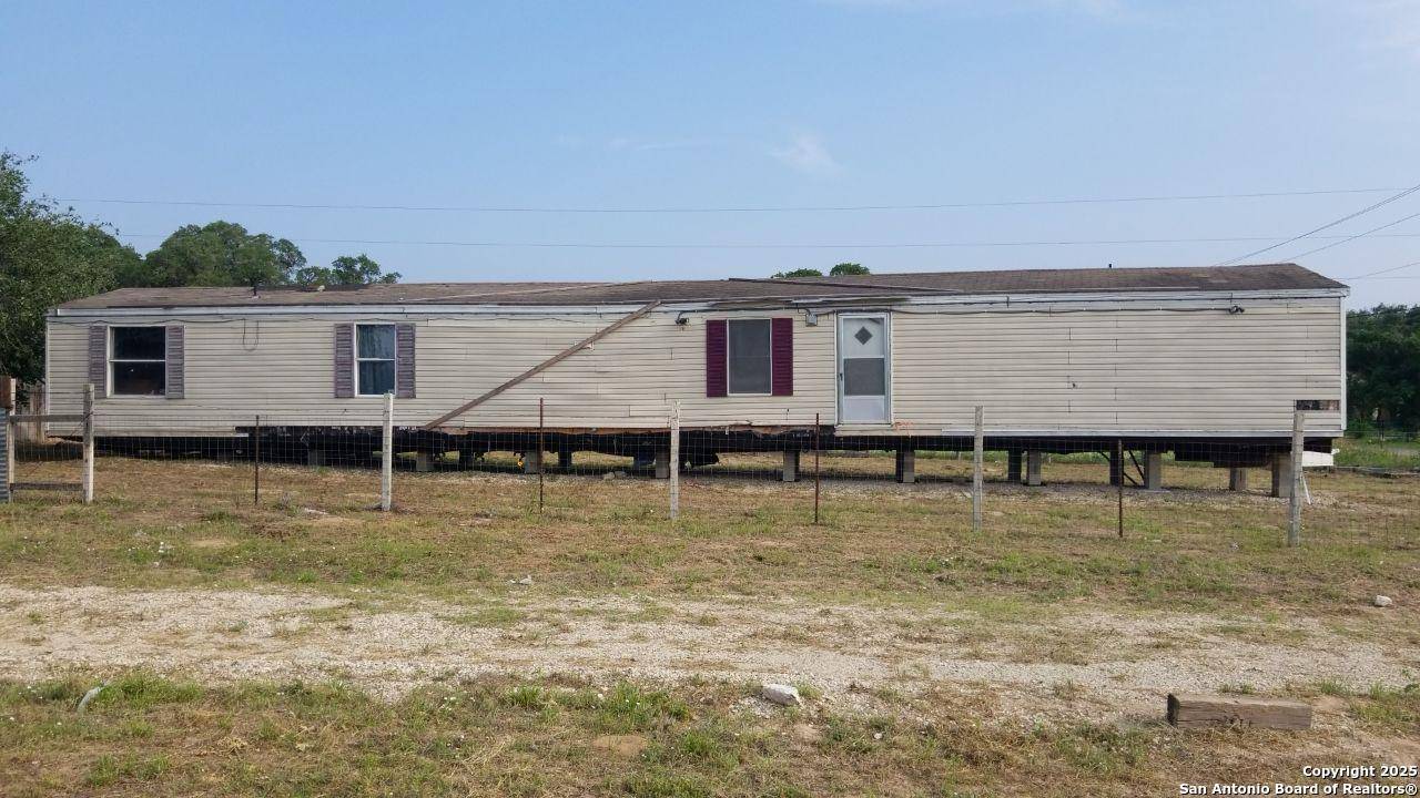 Somerset, TX 78069,316 ROYAL OAKS A