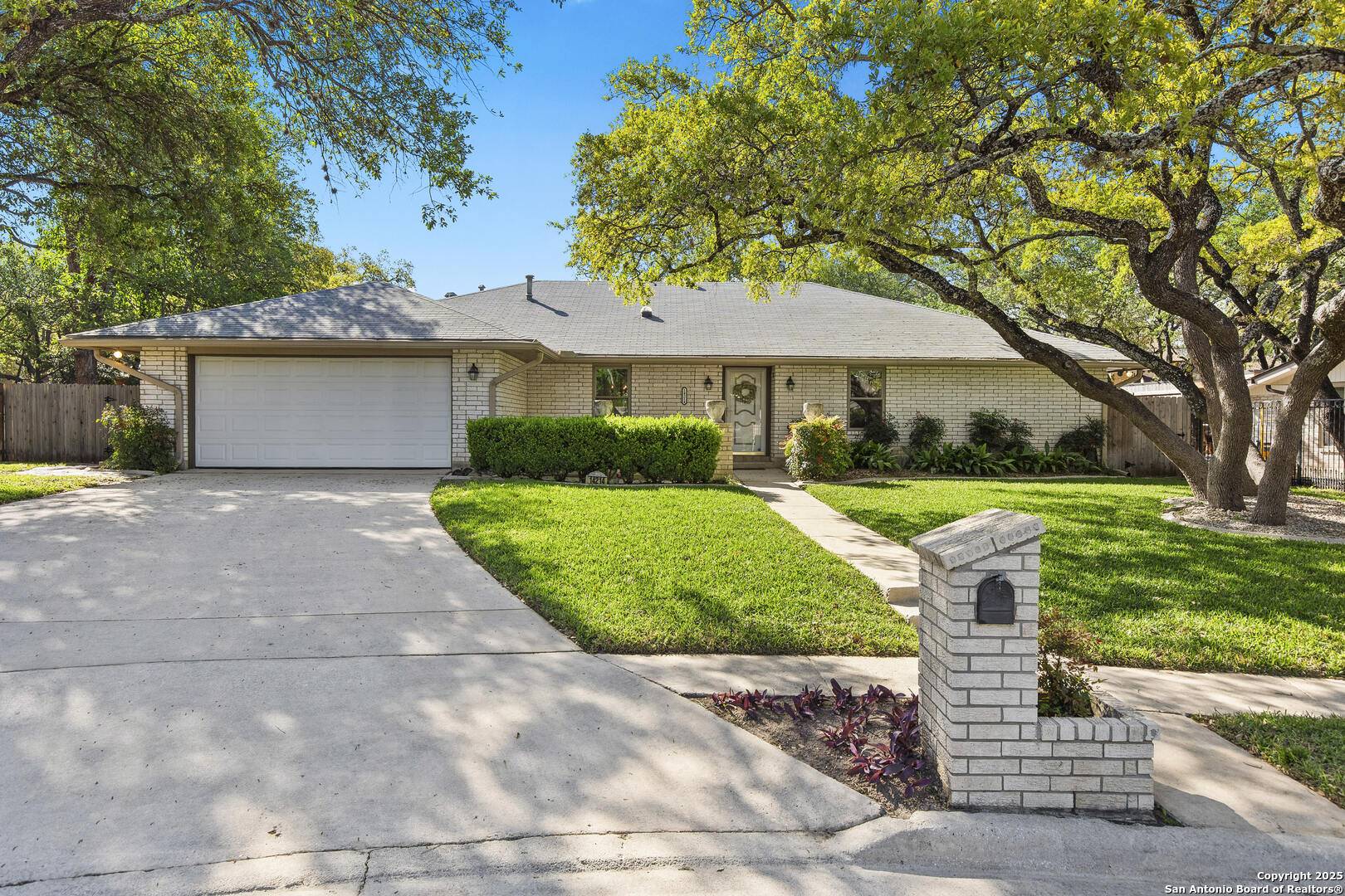 14214 Brenton Woods, San Antonio, TX 78249