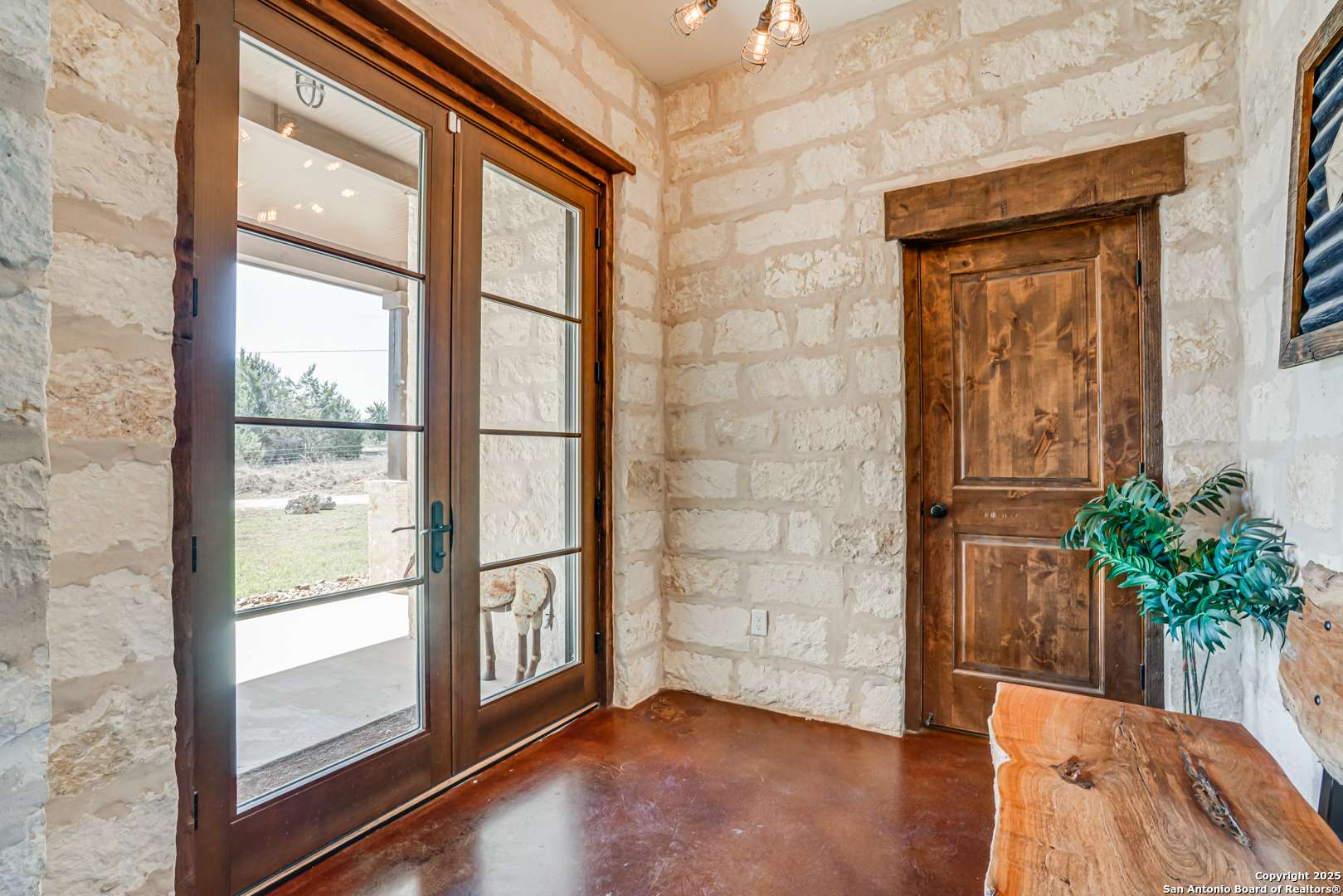 Boerne, TX 78006,510 Red Oak
