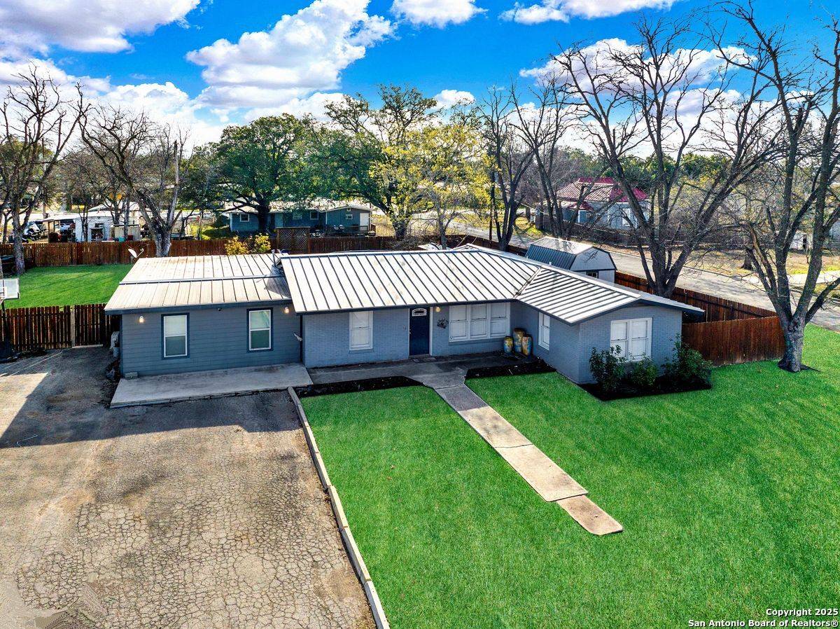 Hondo, TX 78861,2209 Avenue V