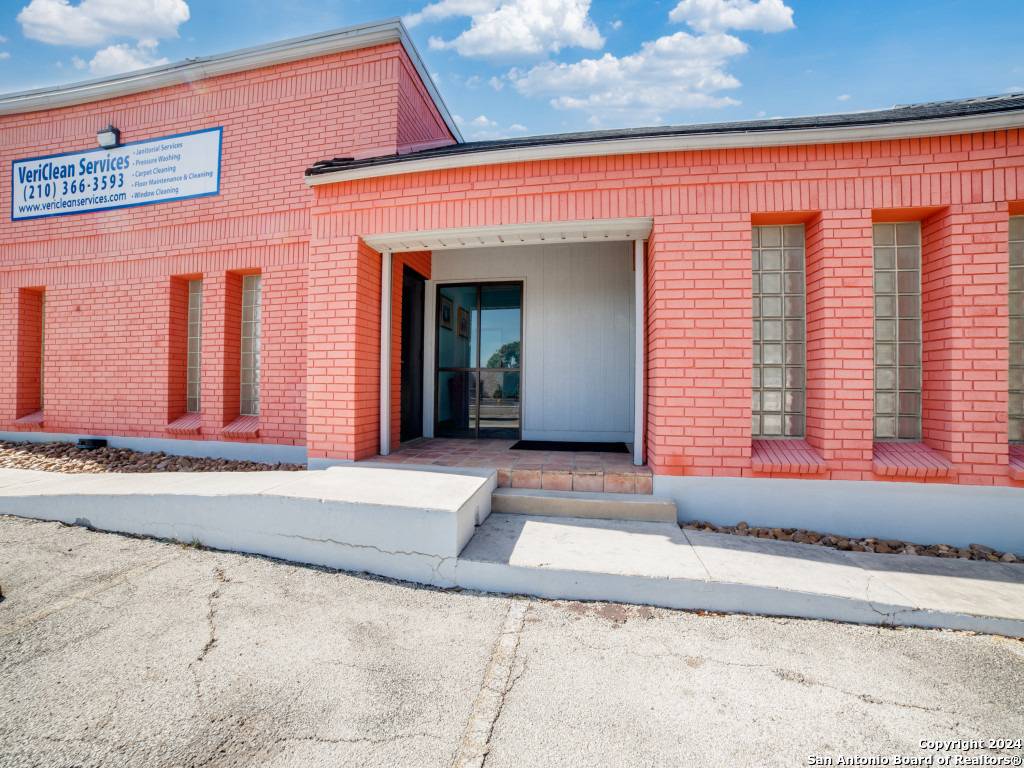 San Antonio, TX 78216-3608,10835 GULFDALE ST