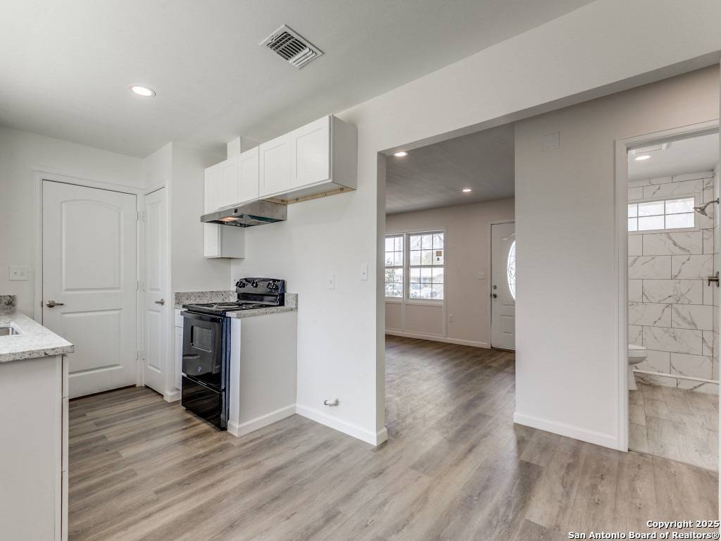 810 WEIZMANN ST, San Antonio, TX 78213-4647