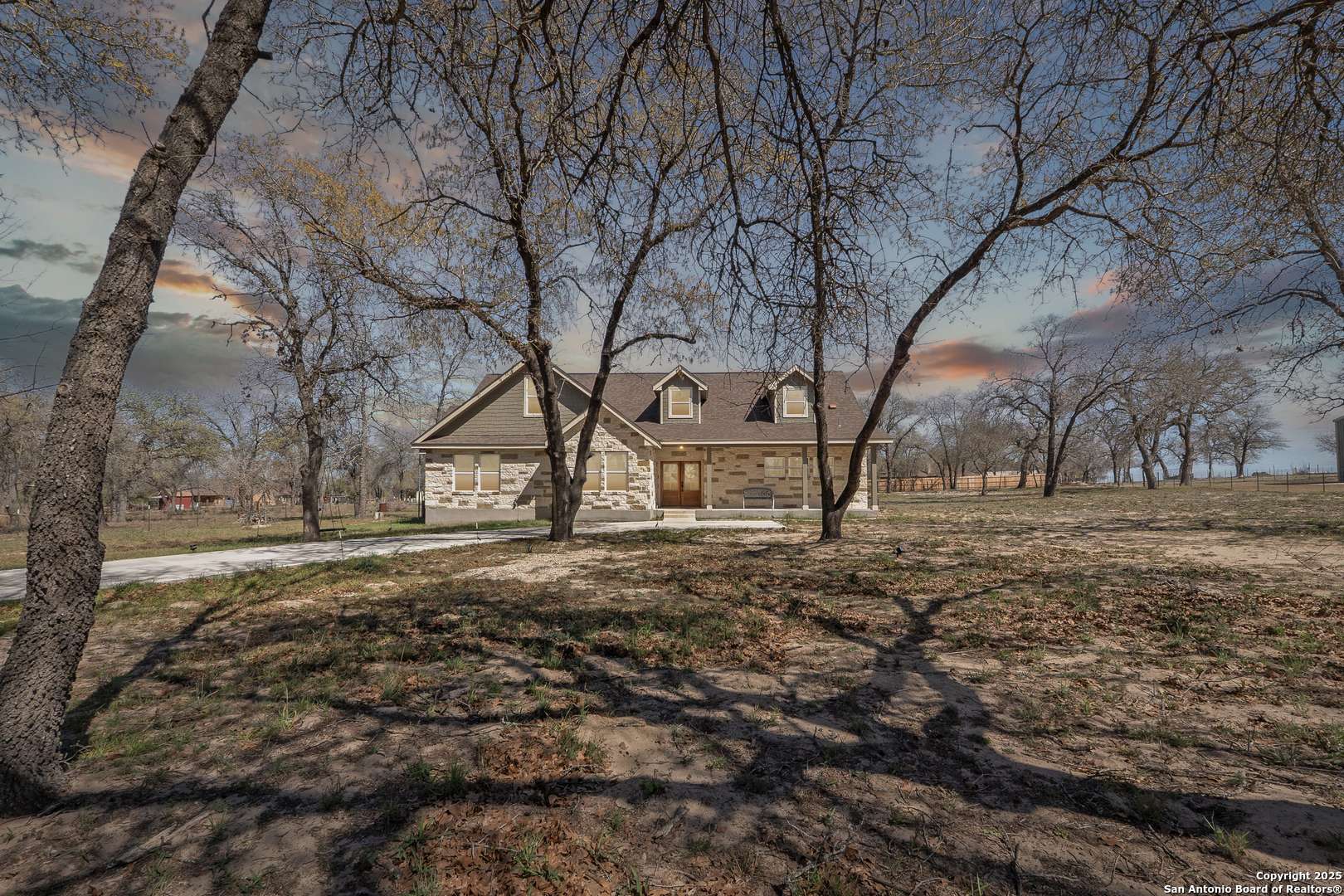 Natalia, TX 78059,267 County Road 6872