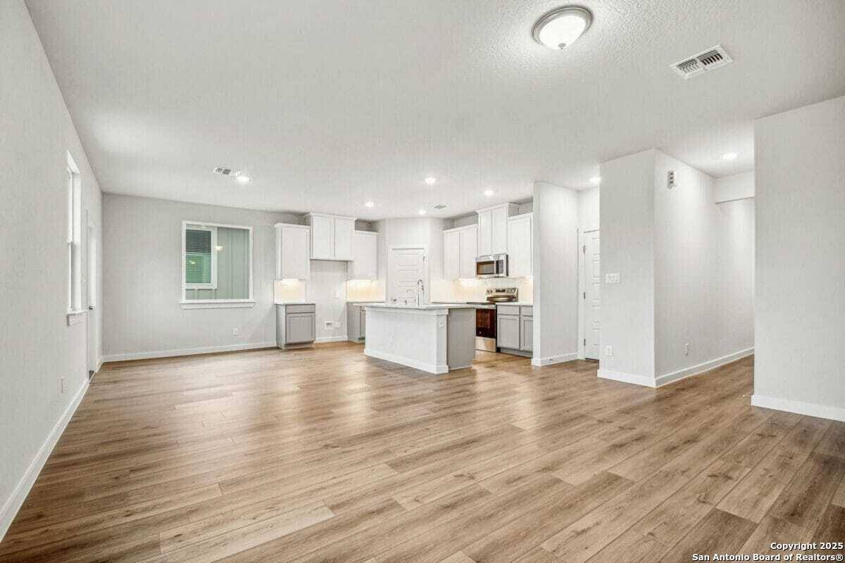 New Braunfels, TX 78130,755 Langston Lane