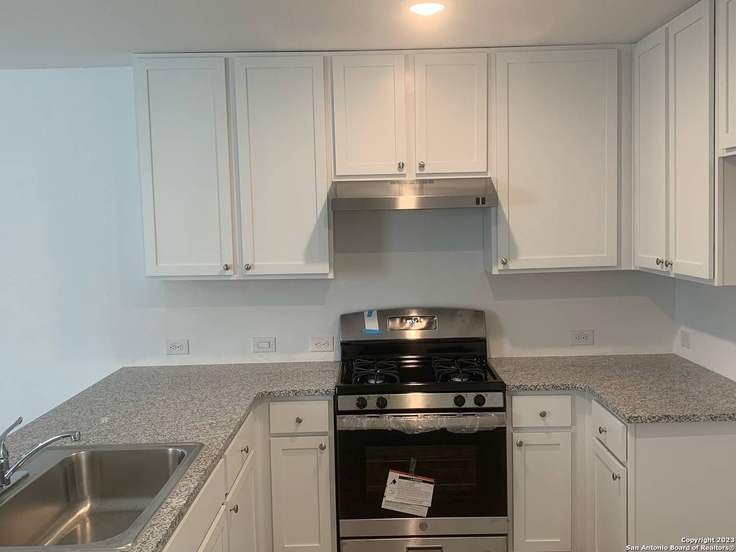 San Antonio, TX 78221,959 Elder Bend