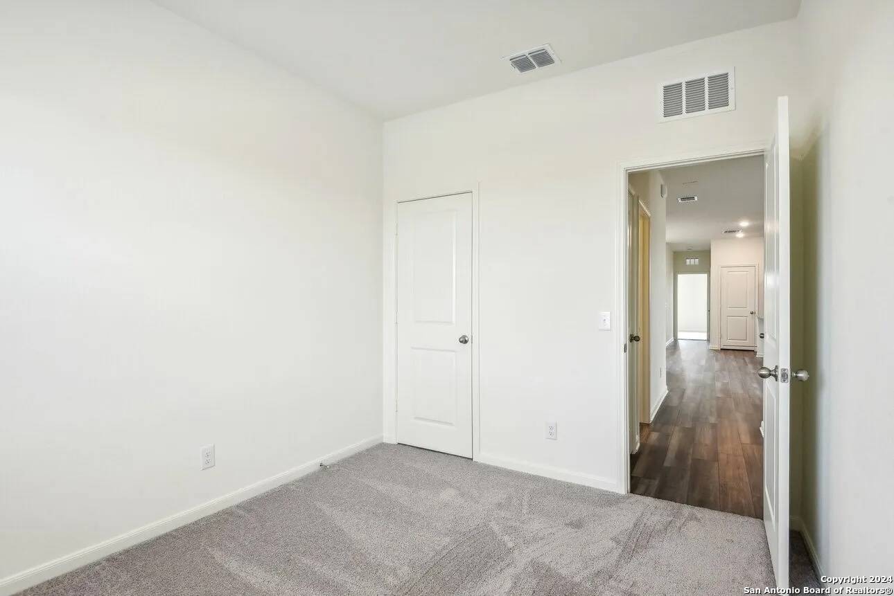 San Antonio, TX 78222,5243 Thistle Place