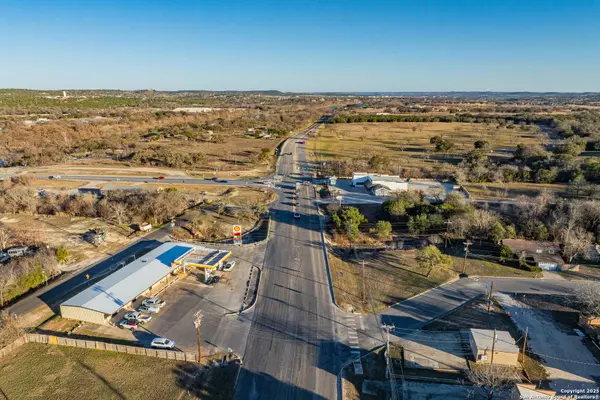 2211-2 Bandera Hwy UNIT 1, Kerrville, TX 78028
