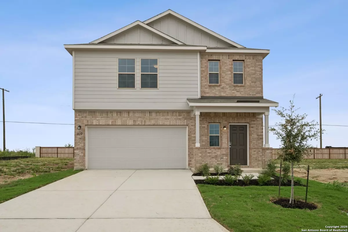 New Braunfels, TX 78130,1632 Golden Wheat
