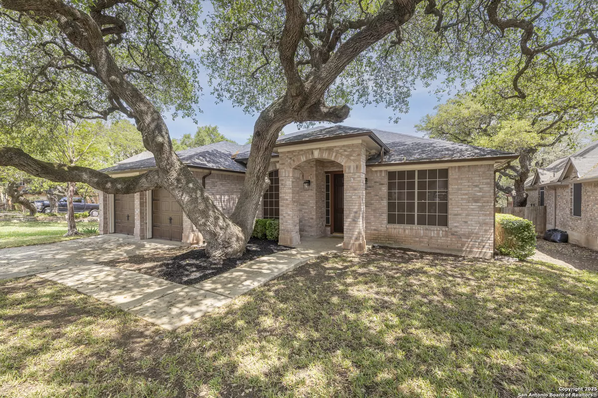 Cibolo, TX 78108,213 Oak Creek