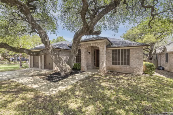 213 Oak Creek,  Cibolo,  TX 78108