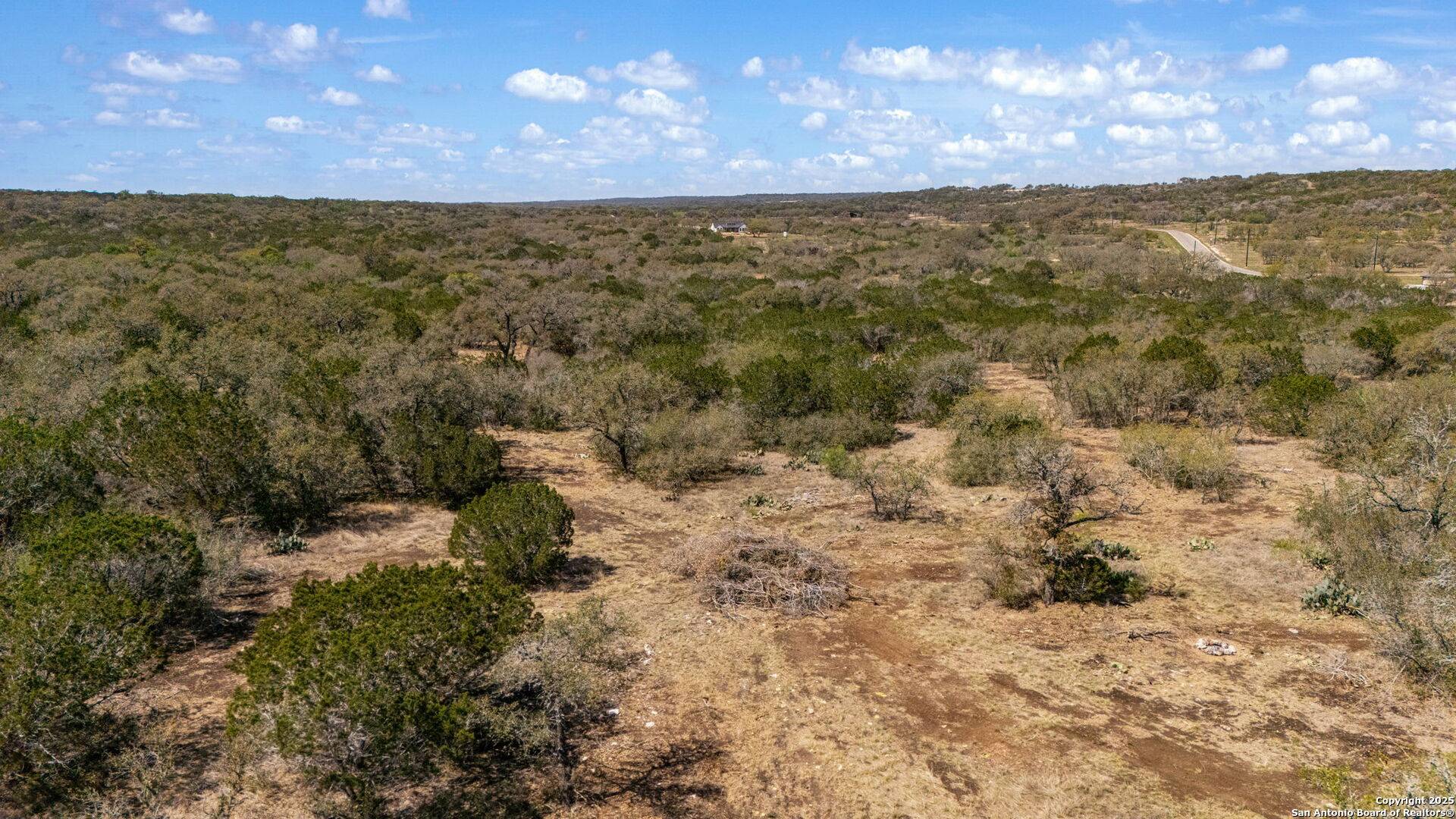 Hondo, TX 78861,1617 County Road 241