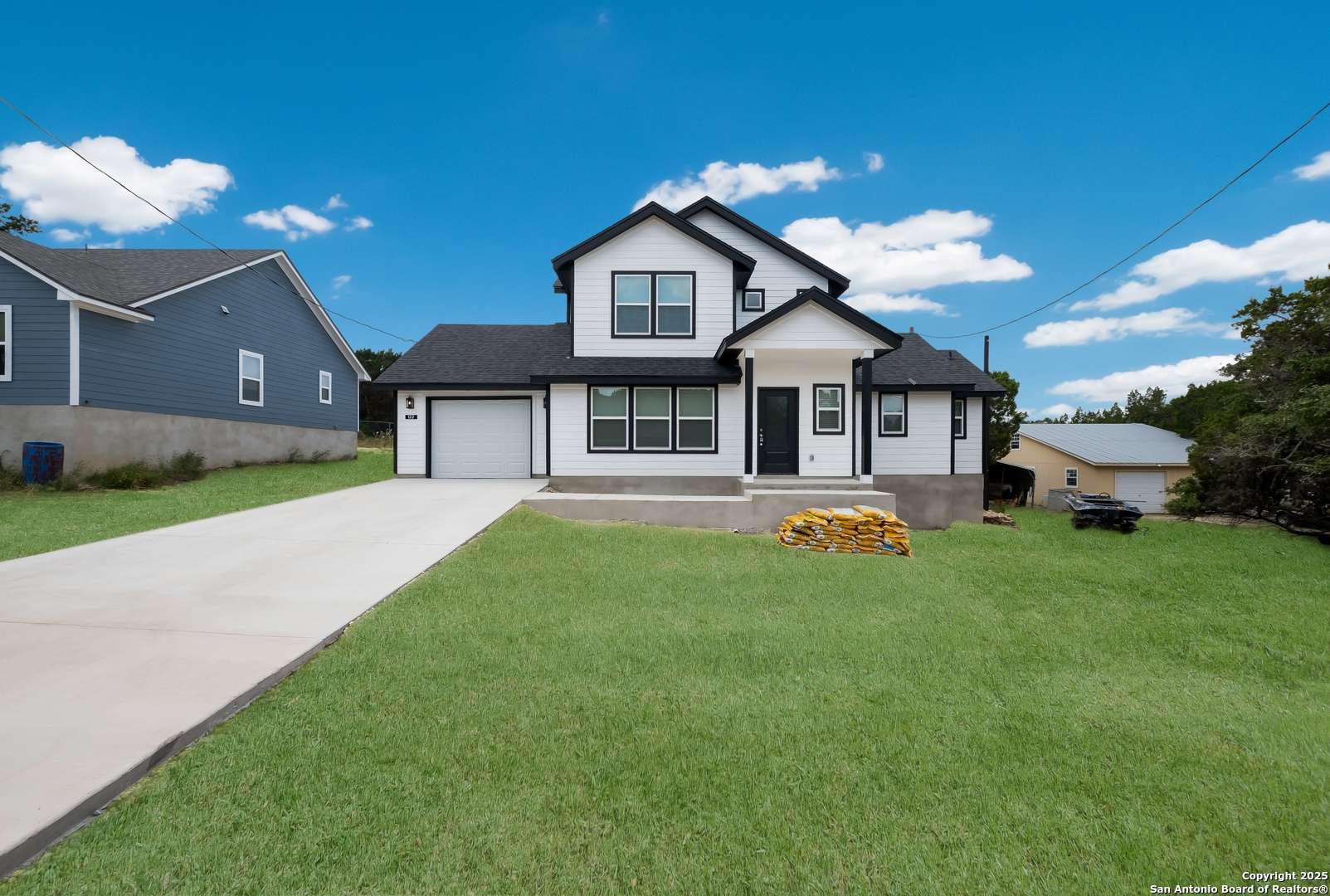 Lakehills, TX 78063,122 Hi View