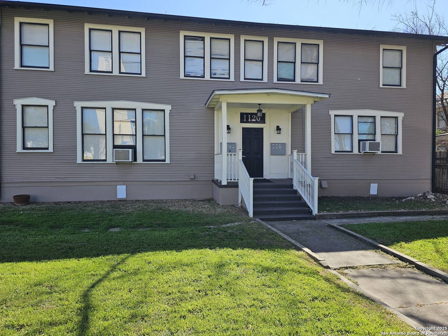 1120 Woodlawn Ave UNIT 3, San Antonio, TX 78201-5733