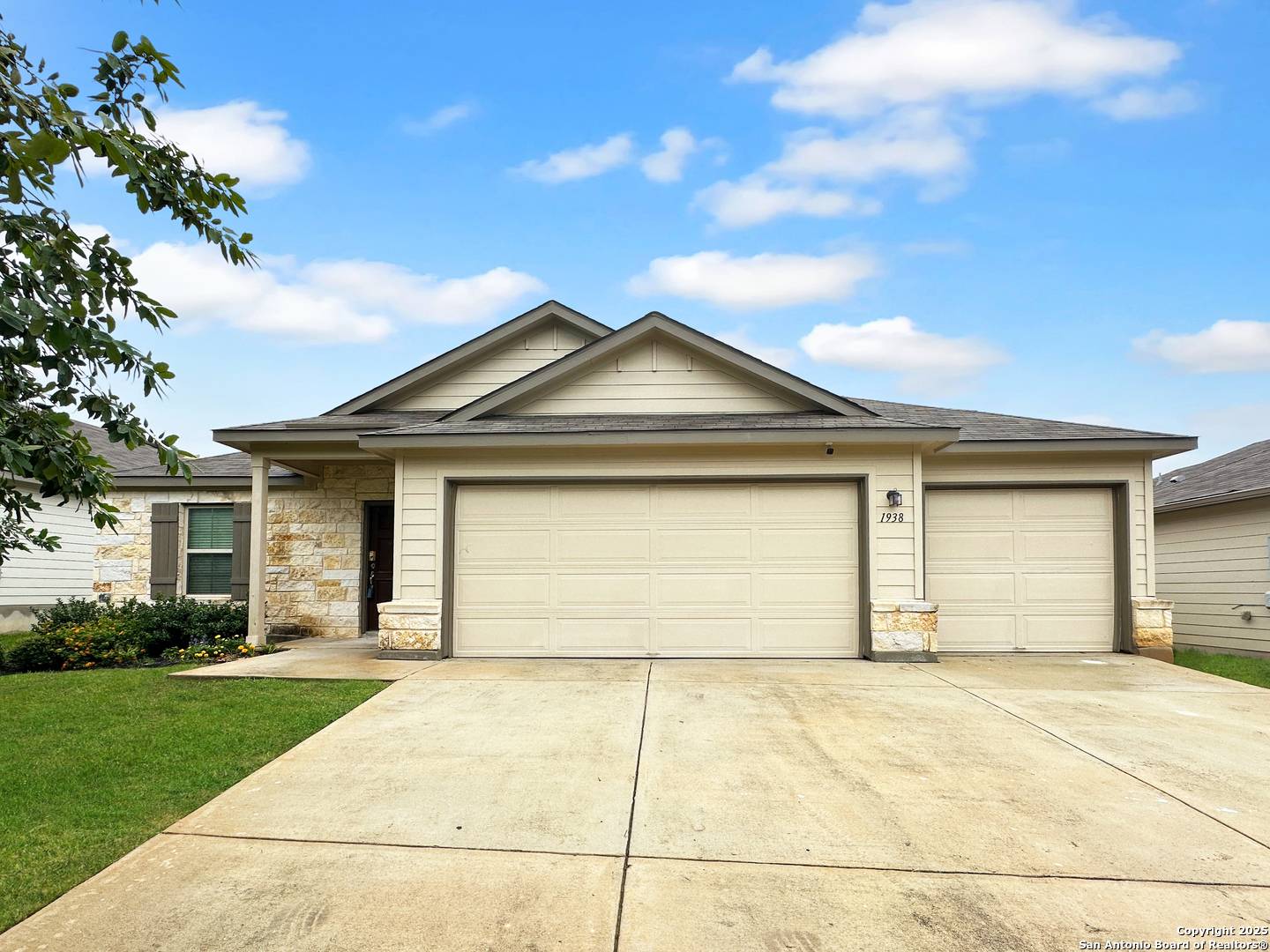 1938 Reserve, New Braunfels, TX 78130