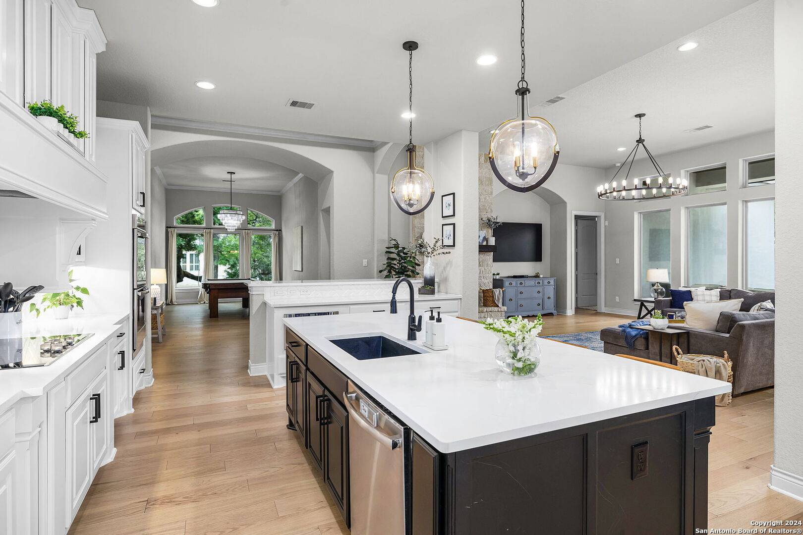 1064 SPANISH TRL, New Braunfels, TX 78132-4334
