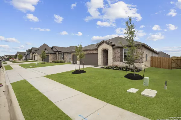 Cibolo, TX 78108,139 Red Deer Place