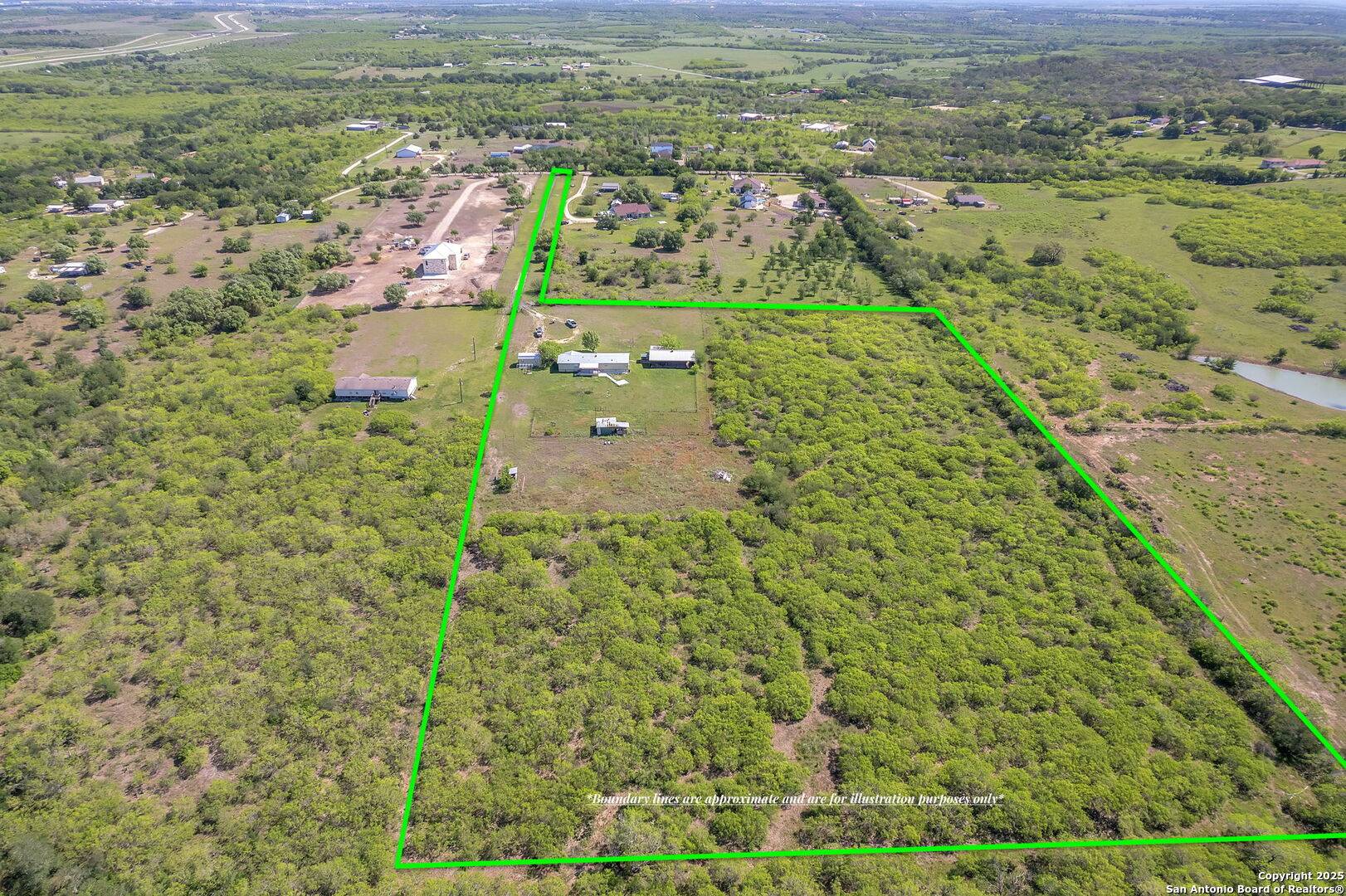 163 Irmas Dr, Lockhart, TX 78644