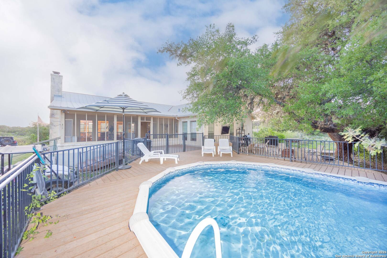 Hondo, TX 78861,3755 County Road 241