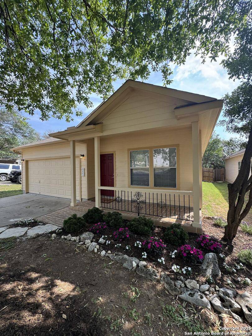 9003 Meridian Oak Ln, Austin, TX 78744