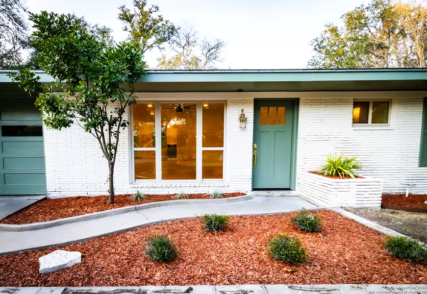 905 Inez, Beeville, TX 78102