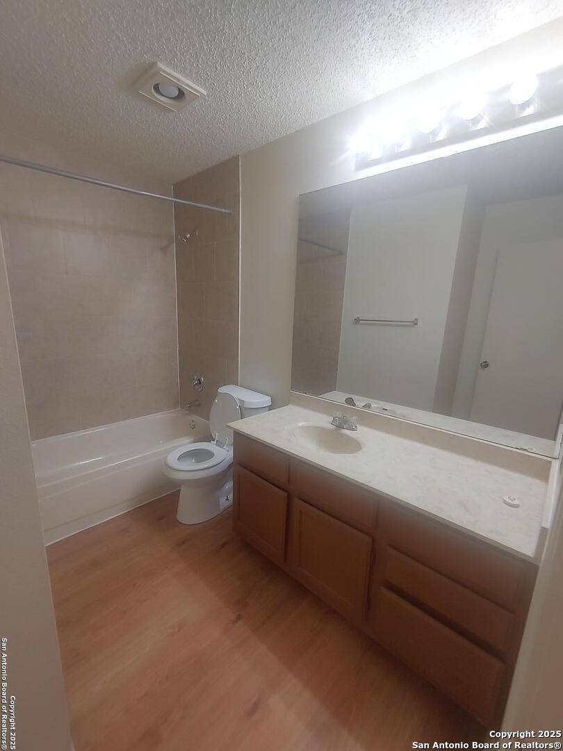San Antonio, TX 78218,6345 Queens Castle UNIT 2