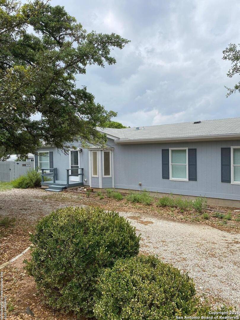 220 Walnut Way, Boerne, TX 78006