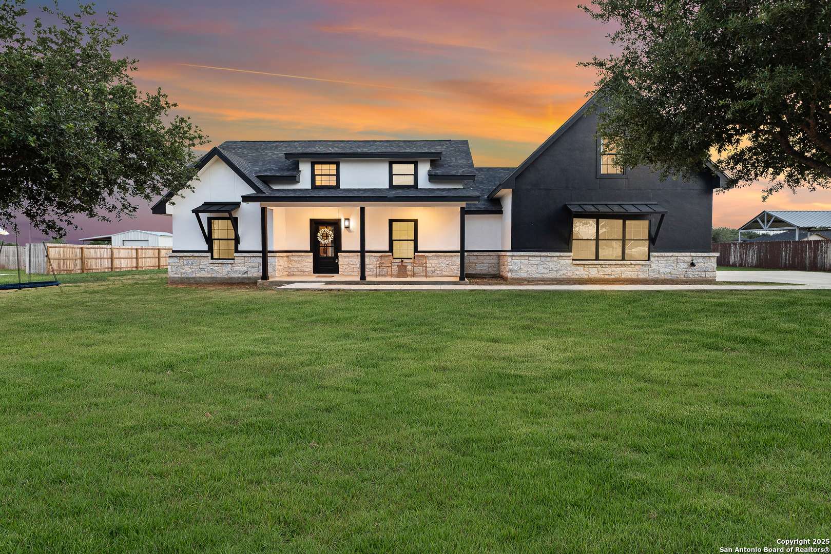 140 W Tree Farm, Lytle, TX 78052