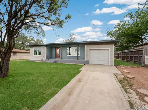 Adkins, TX 78101,10246 Loop 106