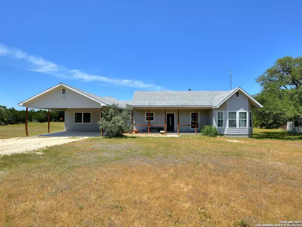 Blanco, TX 78606,725 Lonesome Loop
