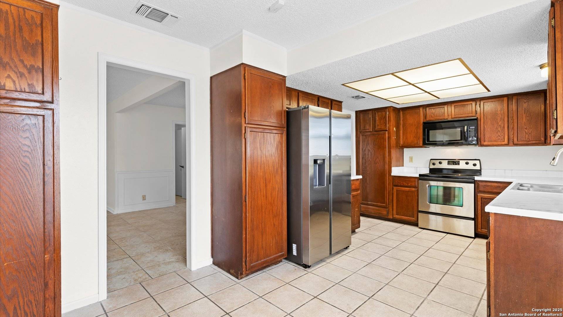 San Antonio, TX 78239,5864 Royal Ridge