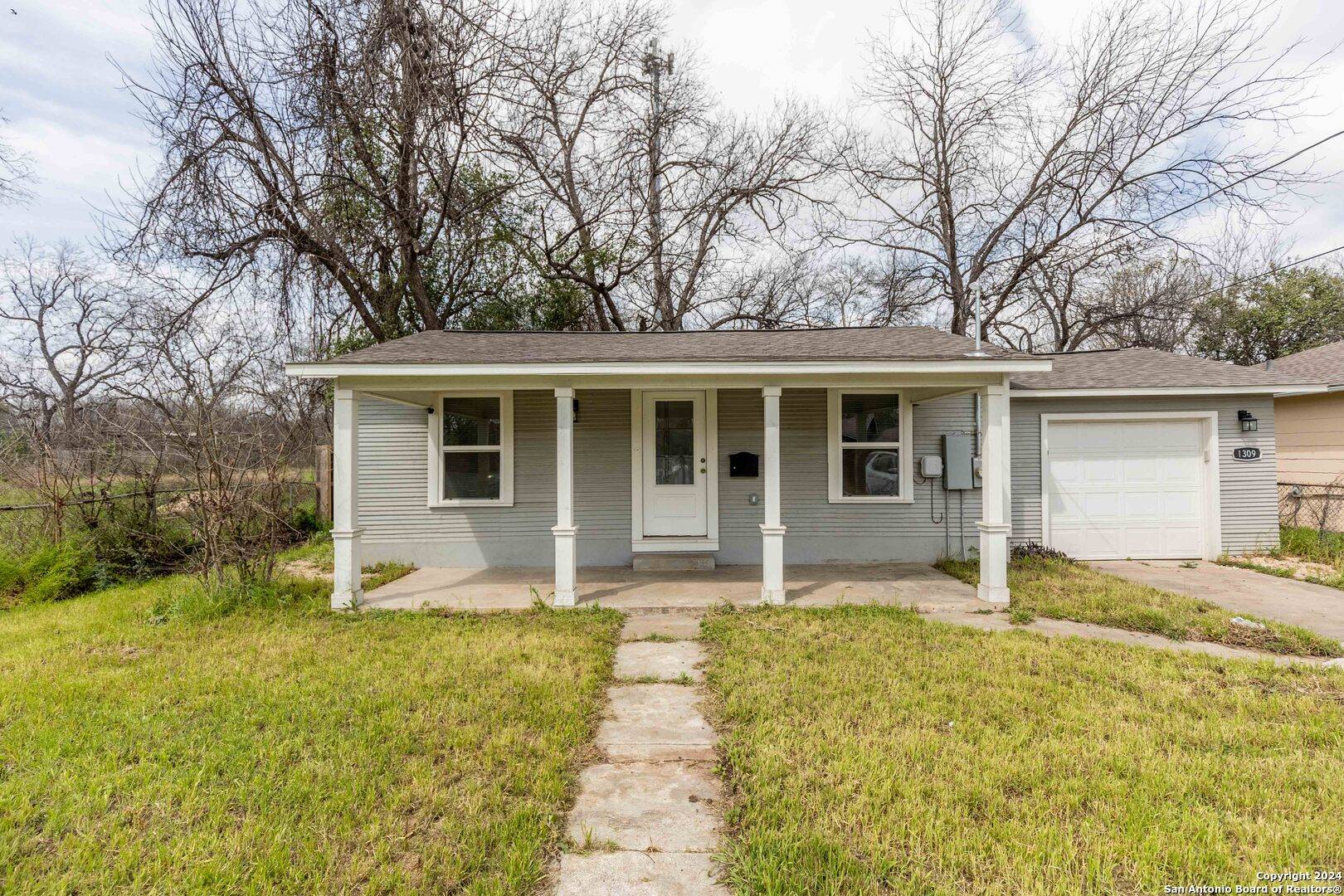 1309 QUINTANA RD, San Antonio, TX 78211-1134