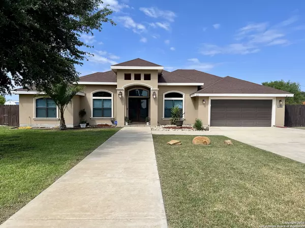 Crystal City, TX 78839,505 N 13th Ave